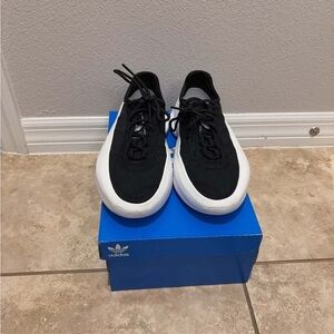 Adidas TRXN sneakers